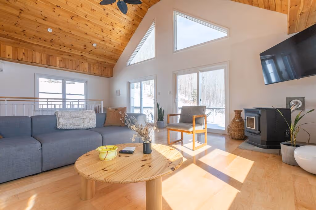 Living room of Halcott House rental property